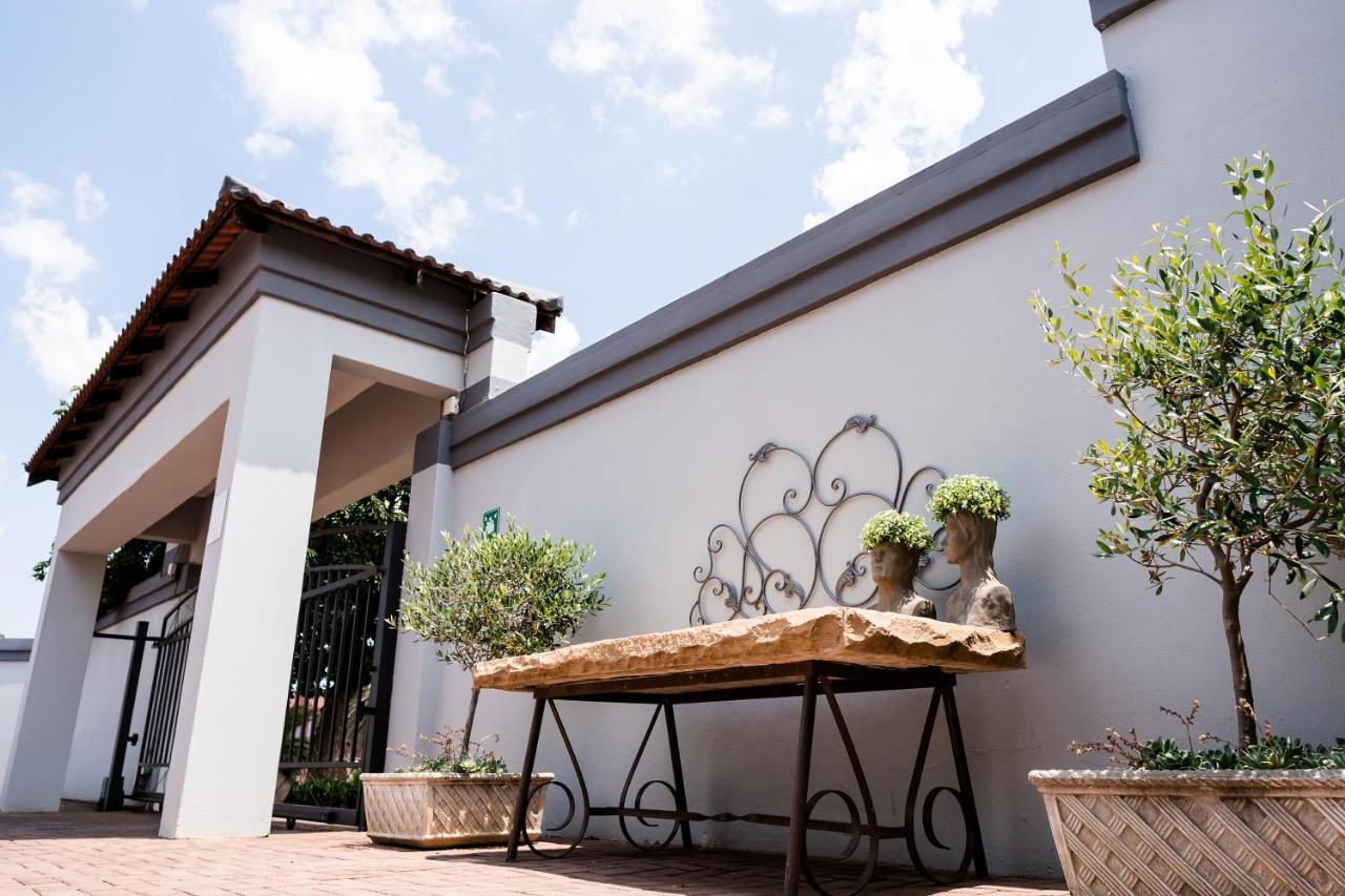 Villa Gracia Guesthouse Klerksdorp Exterior foto