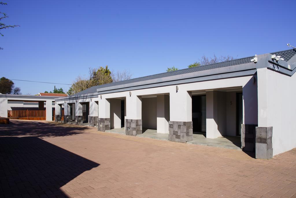 Villa Gracia Guesthouse Klerksdorp Exterior foto